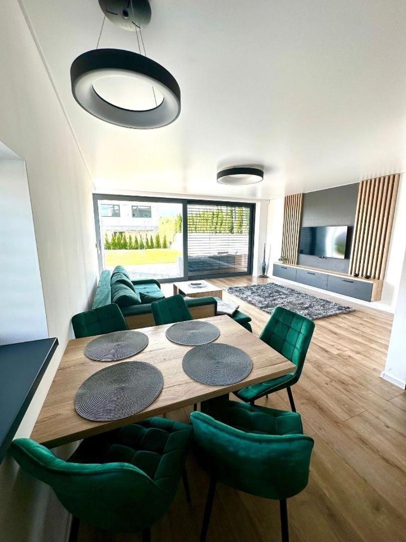 Luxury Apartments Maly Slavkov Exterior photo