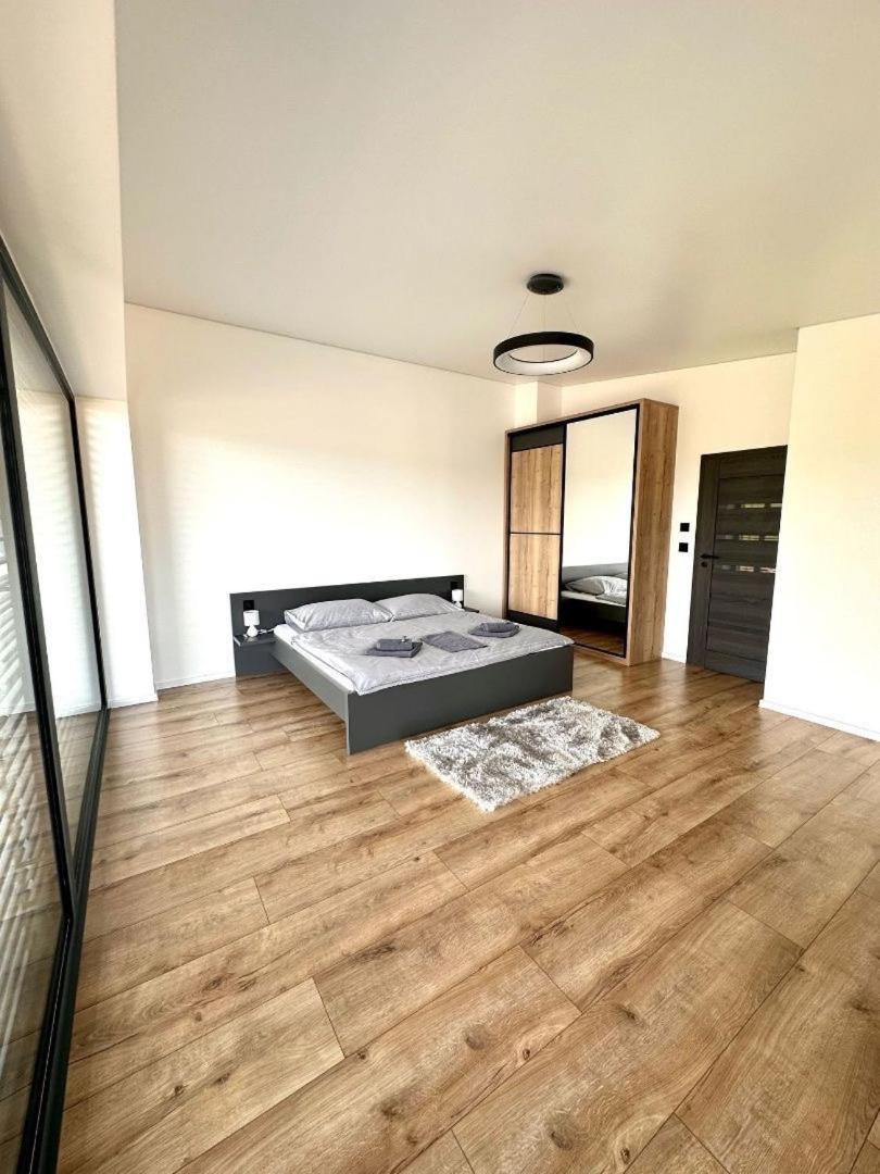 Luxury Apartments Maly Slavkov Exterior photo