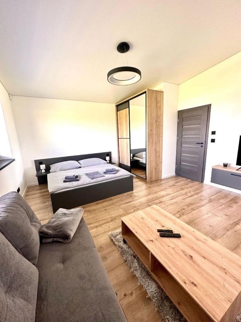 Luxury Apartments Maly Slavkov Exterior photo